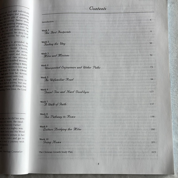 Beth Moore Study Guides: 1) To Live is Christ, 2) Children of the Day EUC - Picture 5 of 13